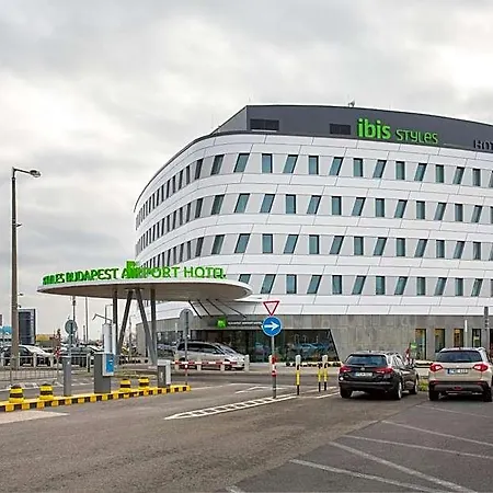 Ibis Styles Airport
